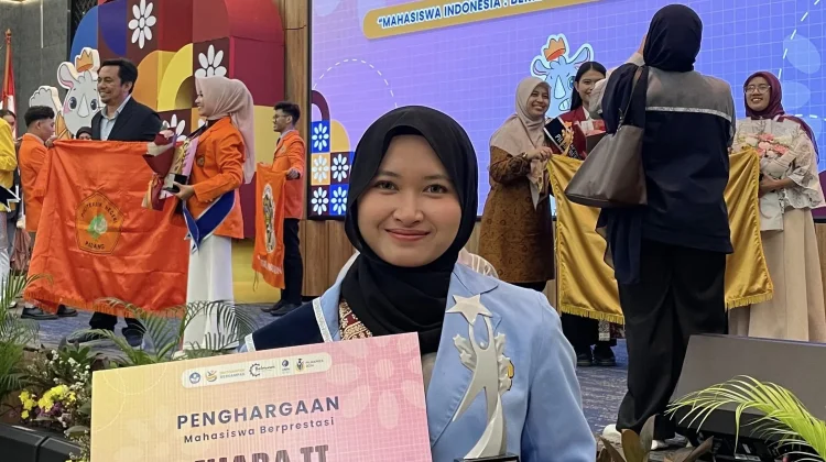 Mutiara Syafitri Raih Juara II Mahasiswa Berprestasi 2026