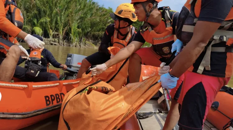 Tim SAR Temukan ABK 16 Tahun yang Tenggelam di Muara Lalan