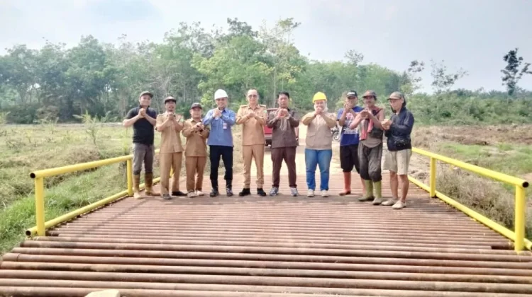 Jembatan Baru Hubungkan Tiga Dusun di Tanjung Kerang Muba
