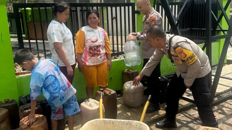 Kapolda Sumsel Hadirkan Air Bersih, Sumur Bor Bantu 250 KK Warga