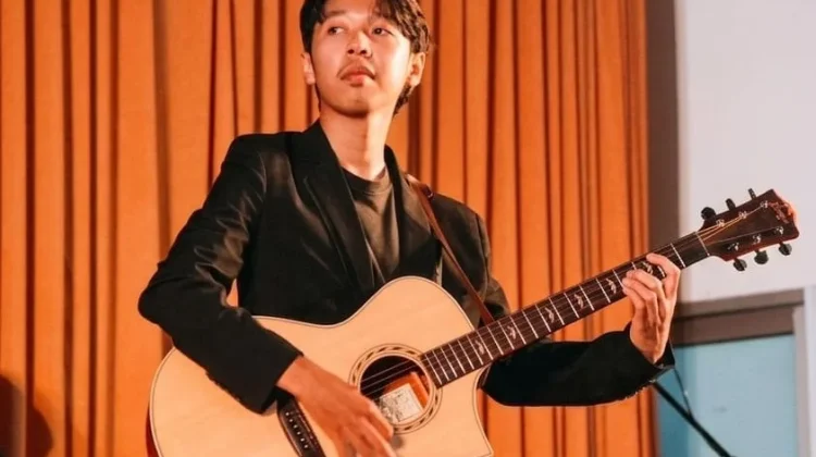 Haidar Kembangkan Bakat Musik Secara Otodidak