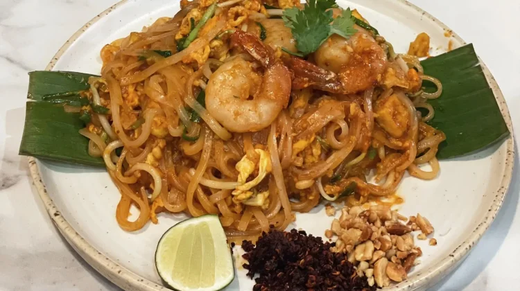 Mengenal Pad Thai, Mi Goreng Khas Thailand