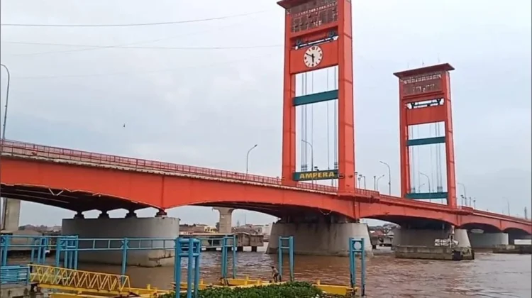Mengurai Sejarah Ampera: Dulu Bung Karno, Kini Ikon Palembang