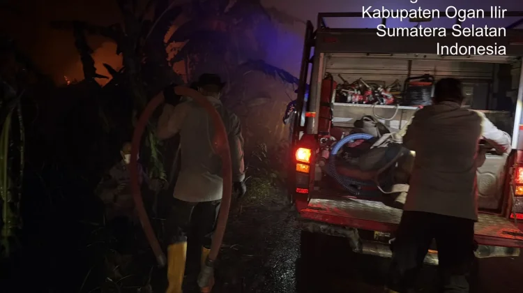 Kebakaran Lahan Mendekati Bypass Indralaya, Polda Sumsel Upayakan Pemadaman
