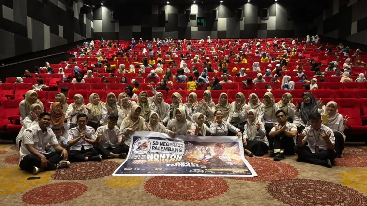 Nobar di Bioskop, Siswa SD Negeri 23 Belajar Bahasa Indonesia Lewat Film