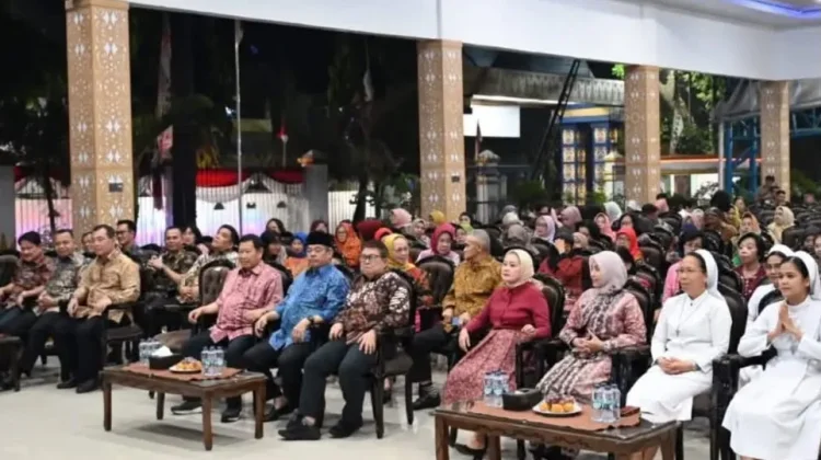 Alumni Santo Yosef Gelar Sunatan Massal di Lahat