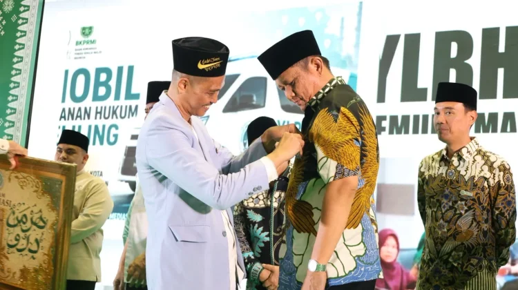 Bupati OKU Timur Terima Penghargaan Dukungan Penguatan Pendidikan Al- Qur'an