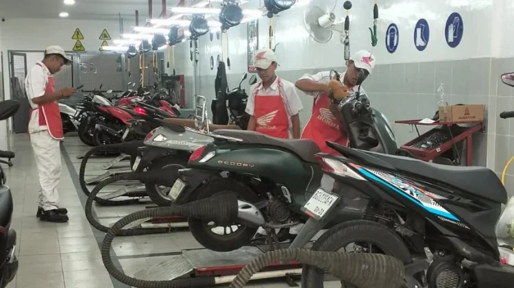 Gebyar Kejutan AHASS, Servis Motor Honda Berhadiah Vario 160