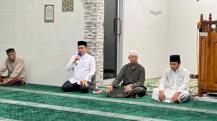 Tradisi Ngopi Usai Subuh, Wabup OKU Apresiasi Jamaah Masjid