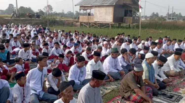 Sawah Mulai Mengering, Warga Pulo Kerto Palembang Salat Istisqa