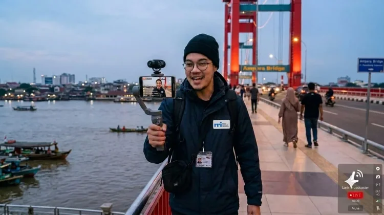Larix Broadcaster Ubah Smartphone Jadi Kamera Siaran Profesional