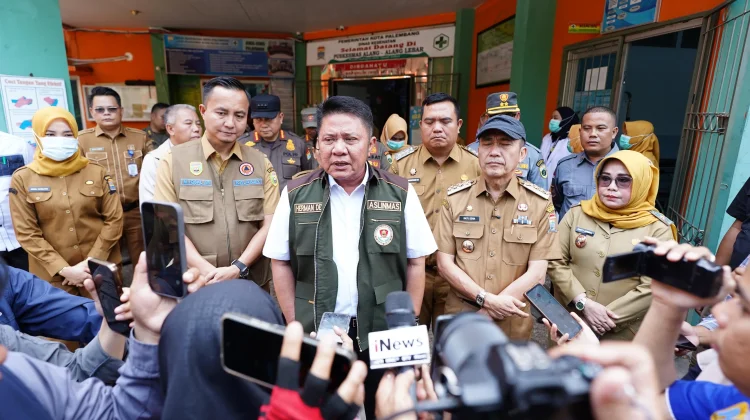 Herman Deru Tinjau Posko Karhutla di Alang-Alang Lebar Palembang