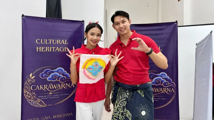 Putra batik Nusantara Sumsel 1 Zahizan Kenalkan Teknik Pembuatan Batik