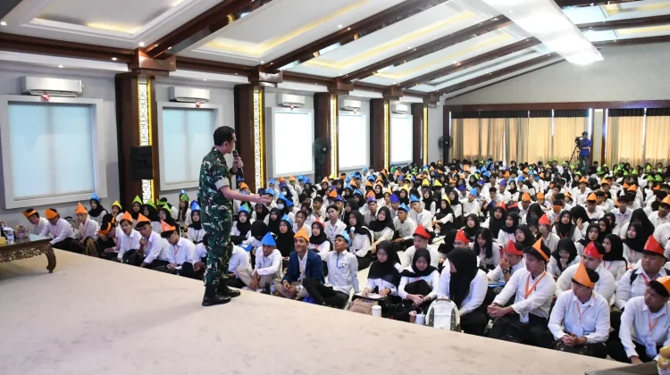 Korem 044/Gapo Dorong Siswa Baru IGM Tingkatkan Nilai Kebangsaan
