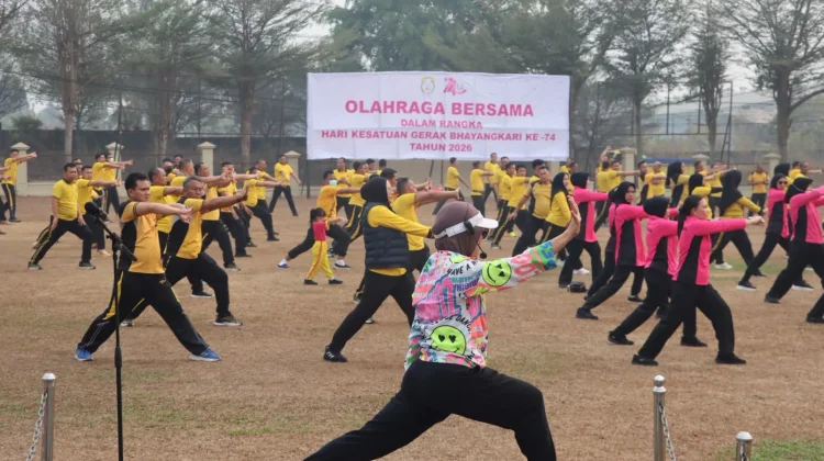Semarak HUT Bhayangkari, Polres Ogan Ilir Gelar Senam Bersama