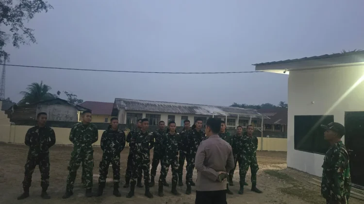Perkuat Pemadaman Karhutla, 15 Personel TNI Kodim OKI BKO di Muara Kuang