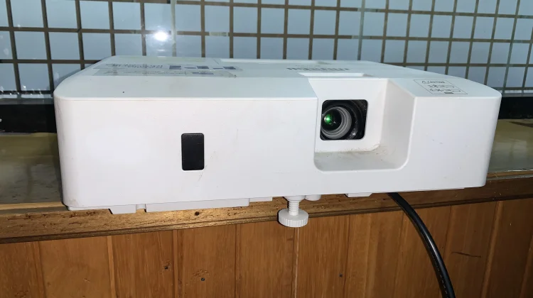 Mengenal Proyektor dan Cara Menggunakannya
