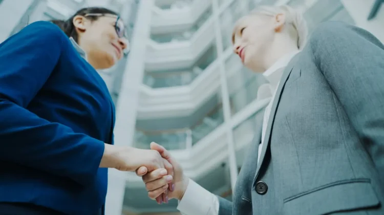 Haptik, Bahasa Sentuhan dalam Komunikasi Nonverbal