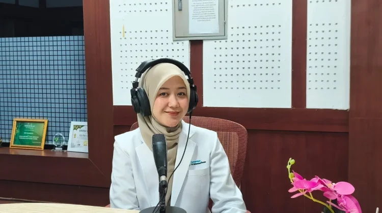 Dokter Ingatkan Risiko Gangguan Mata akibat Kabut Asap