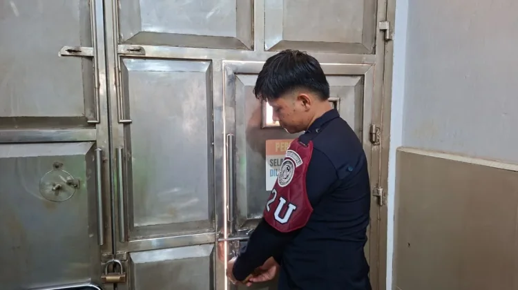 Petugas Pengamanan Pintu Utama Lapas Sekayu Pastikan Pengaman Garis Depan