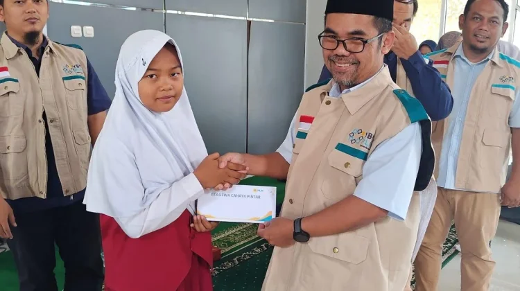Sebanyak 66 Pelajar Berprestasi di Lahat Terima Beasiswa Pendidikan