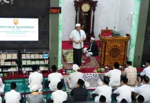 Safari Ramadan, Herman Deru Sampaikan Duka untuk Alex Noerdin