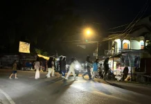 Tradisi Jalan Santai usai Sahur Ramadan, Anak Babat Toman