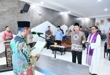 Lantik Pembimas Katolik, Kakanwil Kemenag Tekankan Harmonisasi dan Sikap Moderat