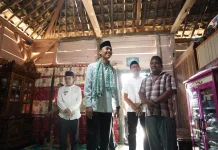 Bupati OKI Tinjau Program Bedah Rumah