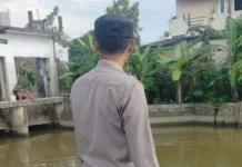 Polsek Pemulutan Lakukan Pemantauan Debit Air Sungai