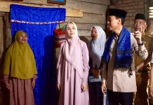 Warga Prasejahtera Desa Cahaya Makmur Dapat Bantuan Renovasi dan Listrik Gratis
