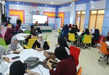 Pengenalan Pantun Kelakar Betok dalam Irama Lagu Daerah