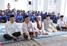 Petugas Damkar Palembang Tetap Siaga tanpa Libur saat Lebaran