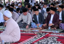 Idulfitri di Masjid Agung, Ratu Dewa Ajak Jaga Persatuan