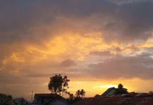 Opacarophile, Tren Menikmati Senja yang Menenangkan Jiwa