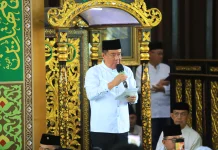 Cik Ujang Hadiri Doa 40 Hari Alex Noerdin