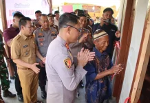 Polres OKU Timur Bangun Rumah untuk Warga Kurang Mampu
