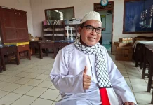 Berambak, Tradisi Anyam Tikar Pedamaran Sarat Nilai Sosial