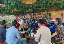 Kawal May Day, Polres Ogan Ilir Ajak Buruh Ngopi Bareng