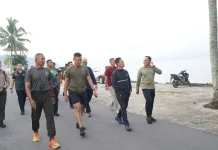 Lintasi Danau Ranau, Pangdam II Sriwijaya ajak Jalan Santai Kebugaran
