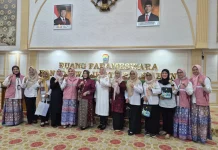 Perempuan Palembang Tingkatkan Literasi Digital Energi lewat PLN Mobile