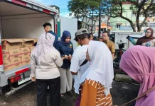 Minyakita Langka di Palembang, Bulog Gelar Pasar Murah