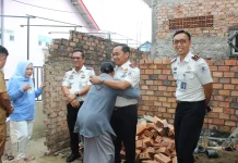 Pemasyarakatan Sumsel Bedah Rumah Warga Palembang
