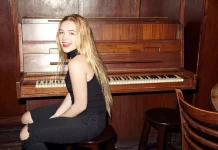 Florence Pugh Bintangi Adaptasi The Midnight Library