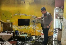 BPBD Banyuasin Serahkan Bantuan Korban Kebakaran Tanah Mas