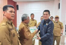 Lima Desa Rentan Rawan Pangan di Muba Terima Bantuan Beras