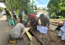 Bandara SMB II Berbagi Hewan Kurban untuk Masyarakat