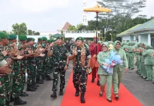 Kunker ke Kodim 0430/Banyuasin, Danrem 044/Gapo Ingatkan Keharmonisan Keluarga