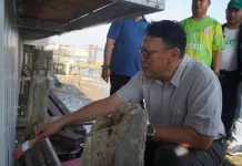Sambut HUT, Pemkot Palembang Cat Rumah Tepian Musi