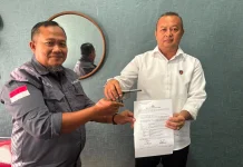 Warga Serahkan Senjata Api Rakitan kepada Polres Ogan Ilir